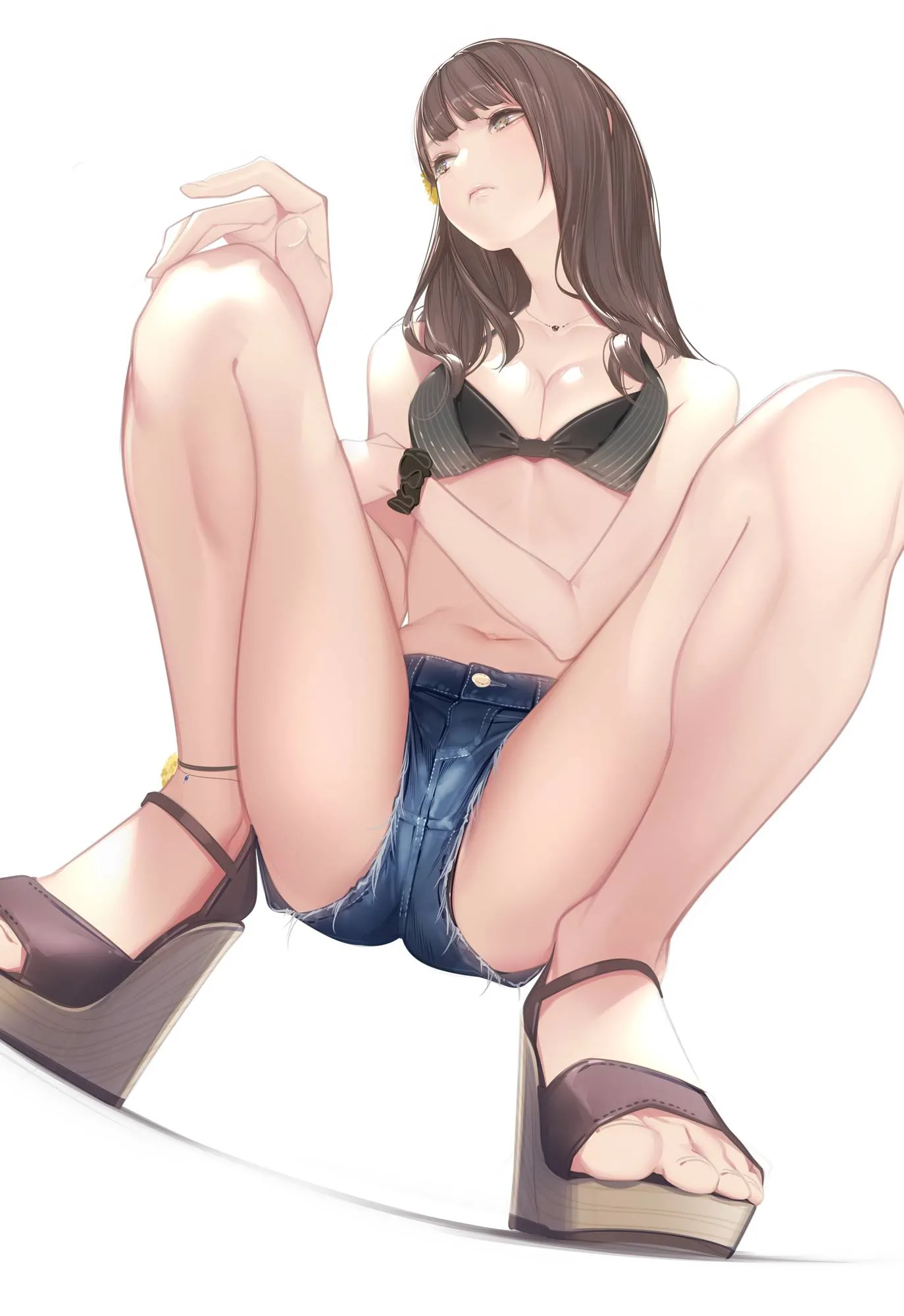 ホットパンツとブラ