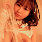 美女のおっぱい写真でヌく