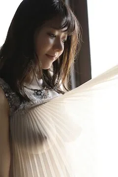 女優も生おっぱいをの関連写真