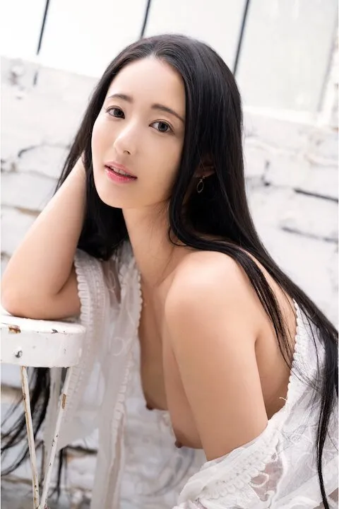 優しい女性のおっぱいsの中サムネ