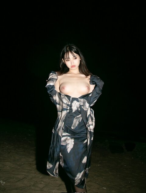 よふかしのヌード写真 - アウトドア