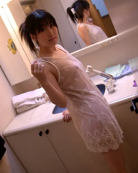 若いカップルとエロの中サムネ