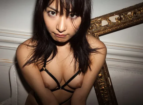 ブラではないブラの中サムネ