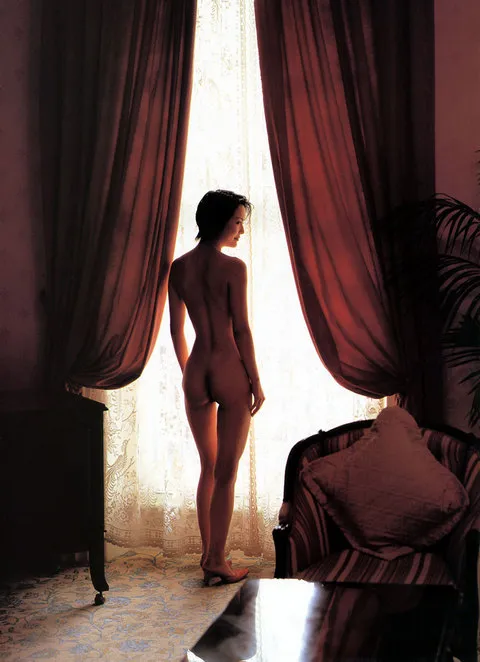 貴婦人の美しいヌードの中サムネ